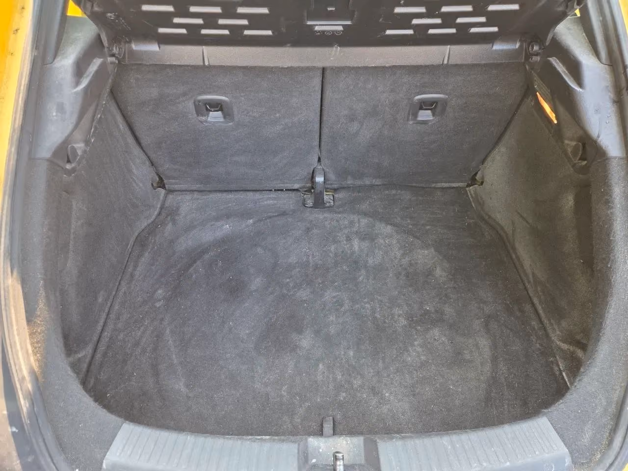 2015 Volkswagen Beetle 1.8T Hatchback 2D — photo 16 of 19