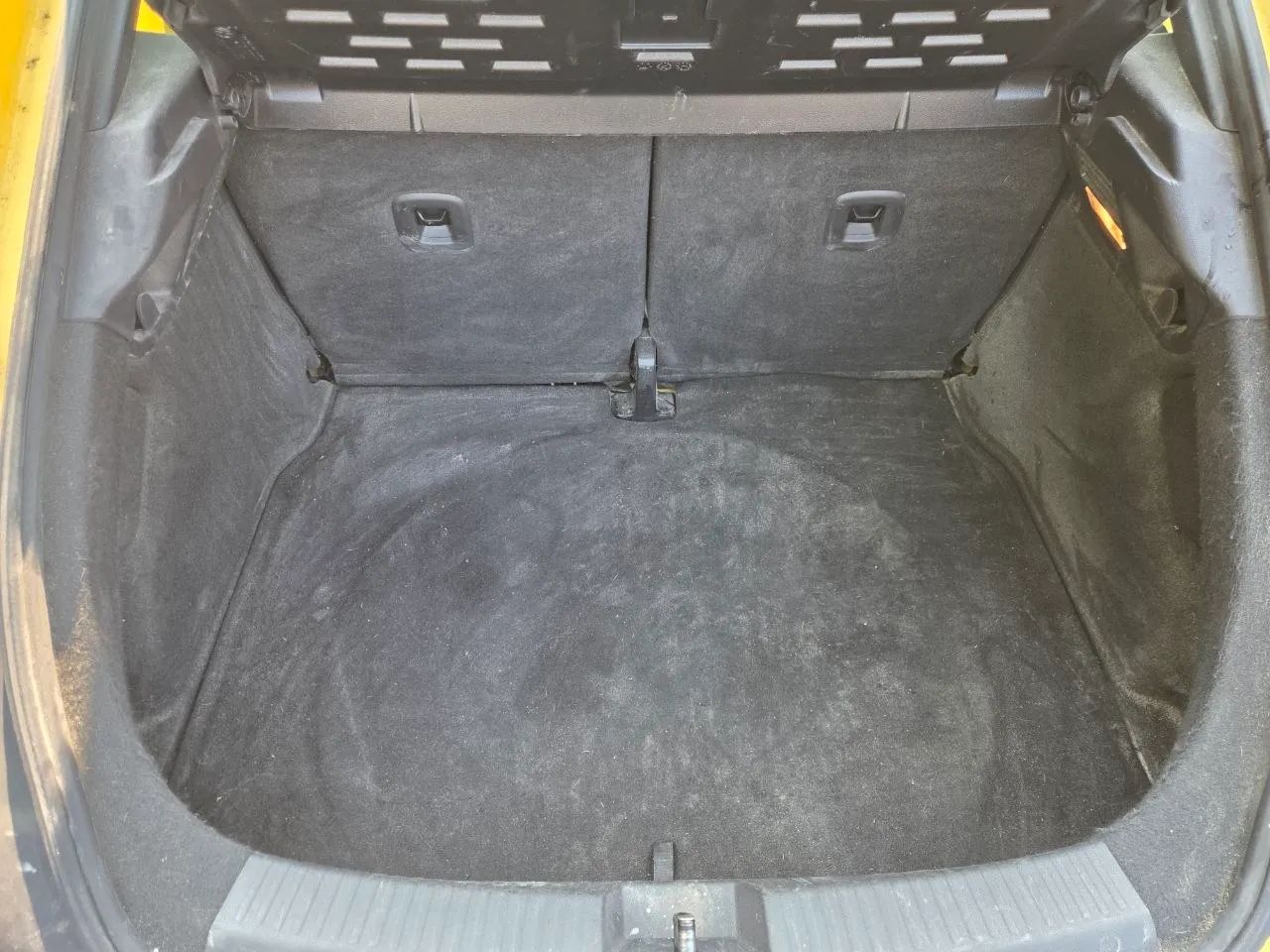 2015 Volkswagen Beetle 1.8T Hatchback 2D — photo 16 of 19