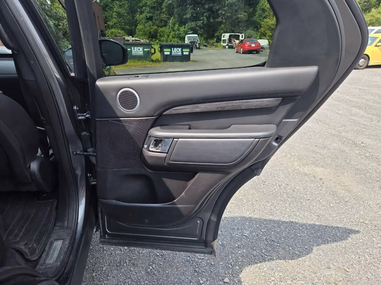 2017 Land Rover Discovery HSE Luxury Sport Utility 4D — photo 19 of 22