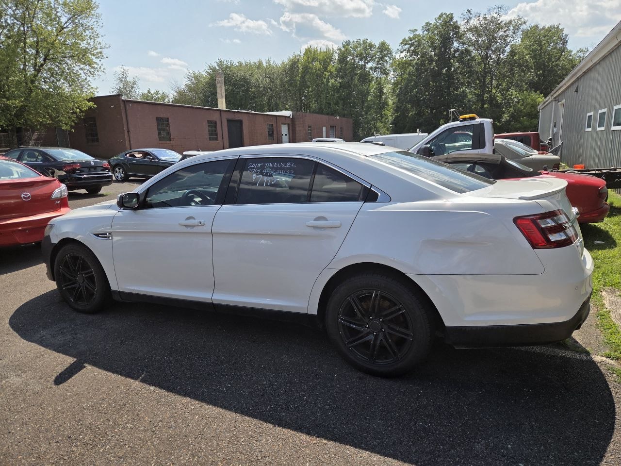 2015 Ford Taurus SEL Sedan 4D