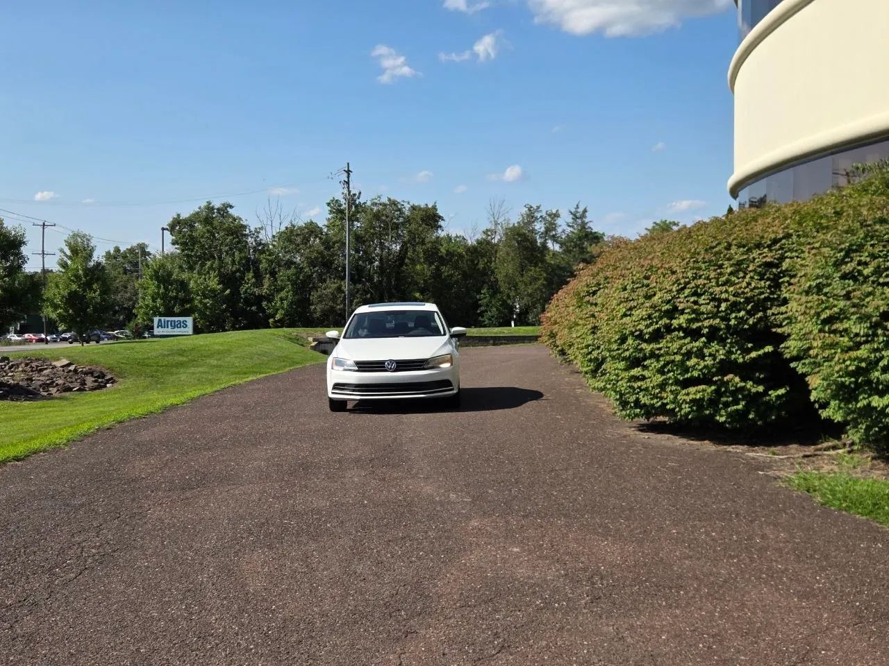 2015 Volkswagen Jetta — photo 12 of 27