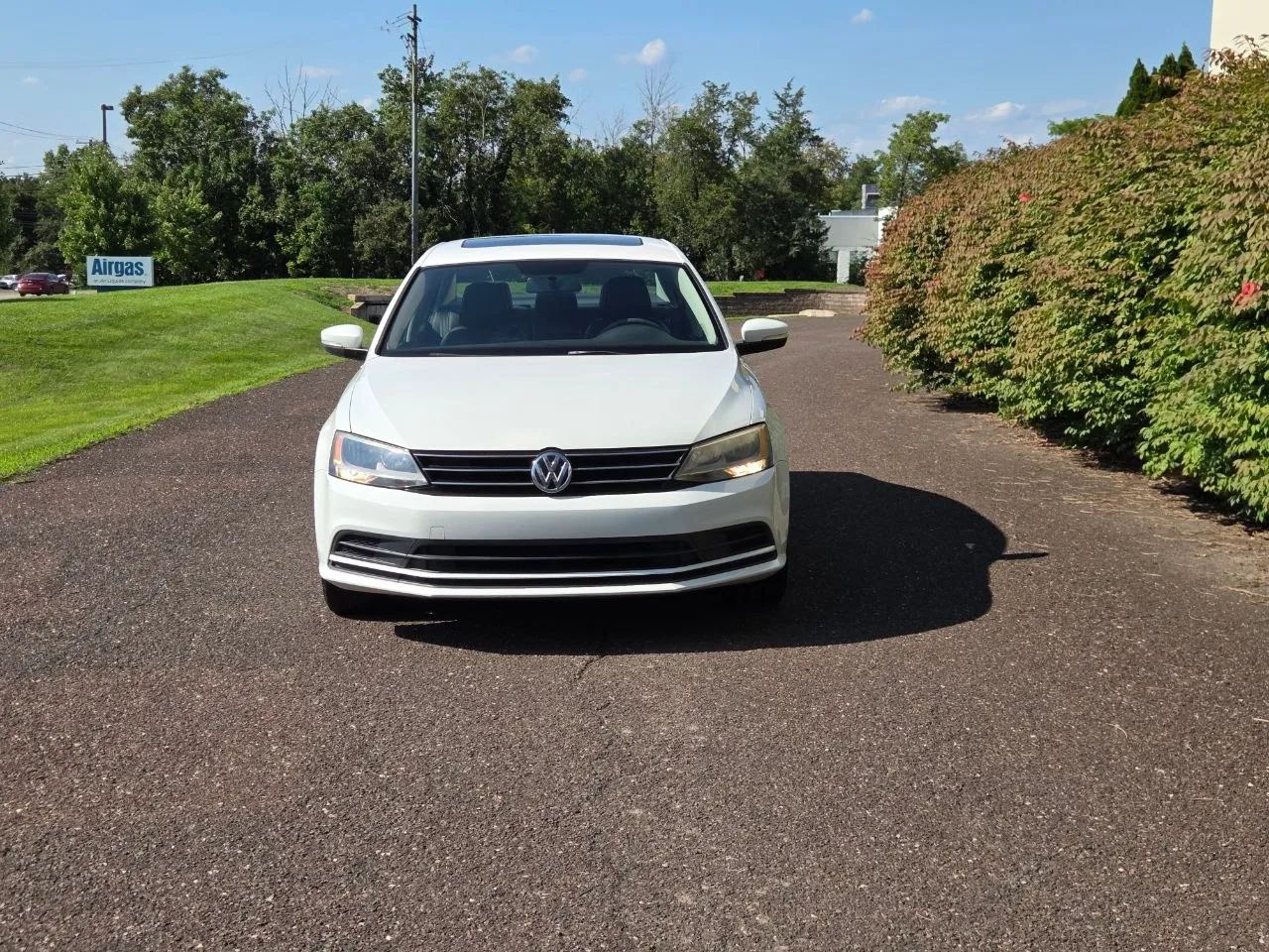 2015 Volkswagen Jetta — photo 6 of 27