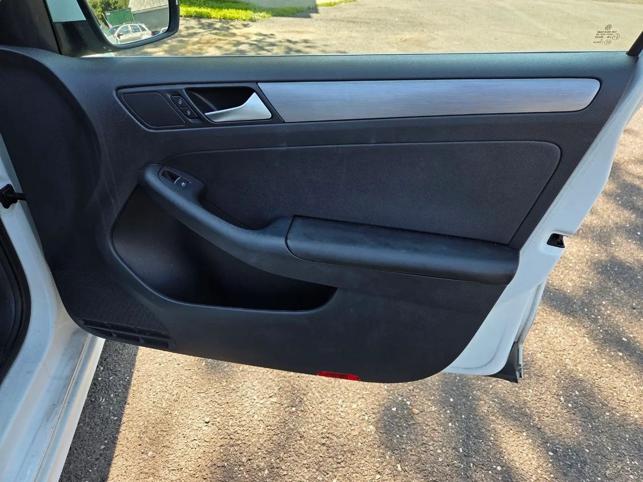 2015 Volkswagen Jetta — photo 19 of 27