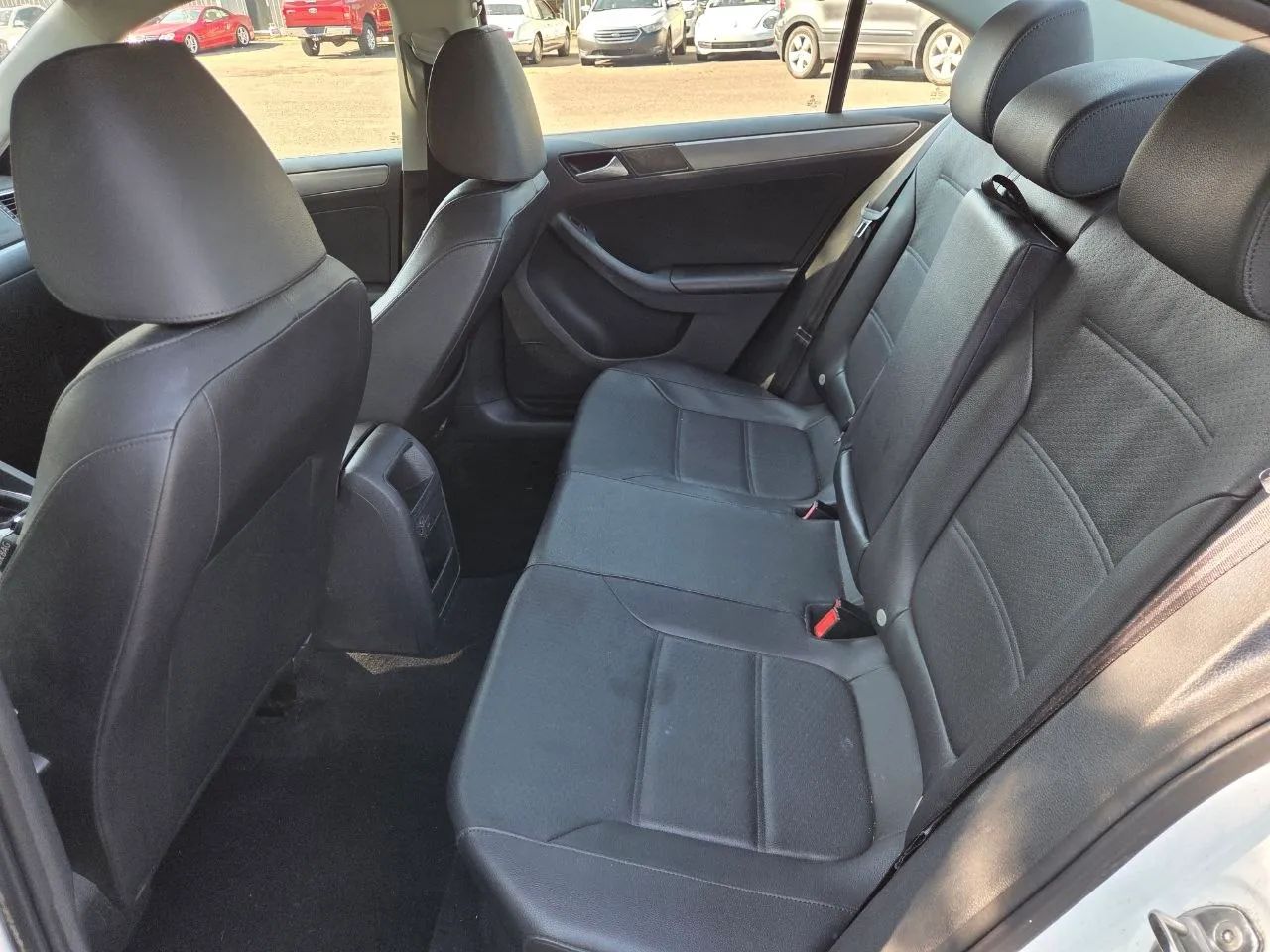 2015 Volkswagen Jetta — photo 20 of 27