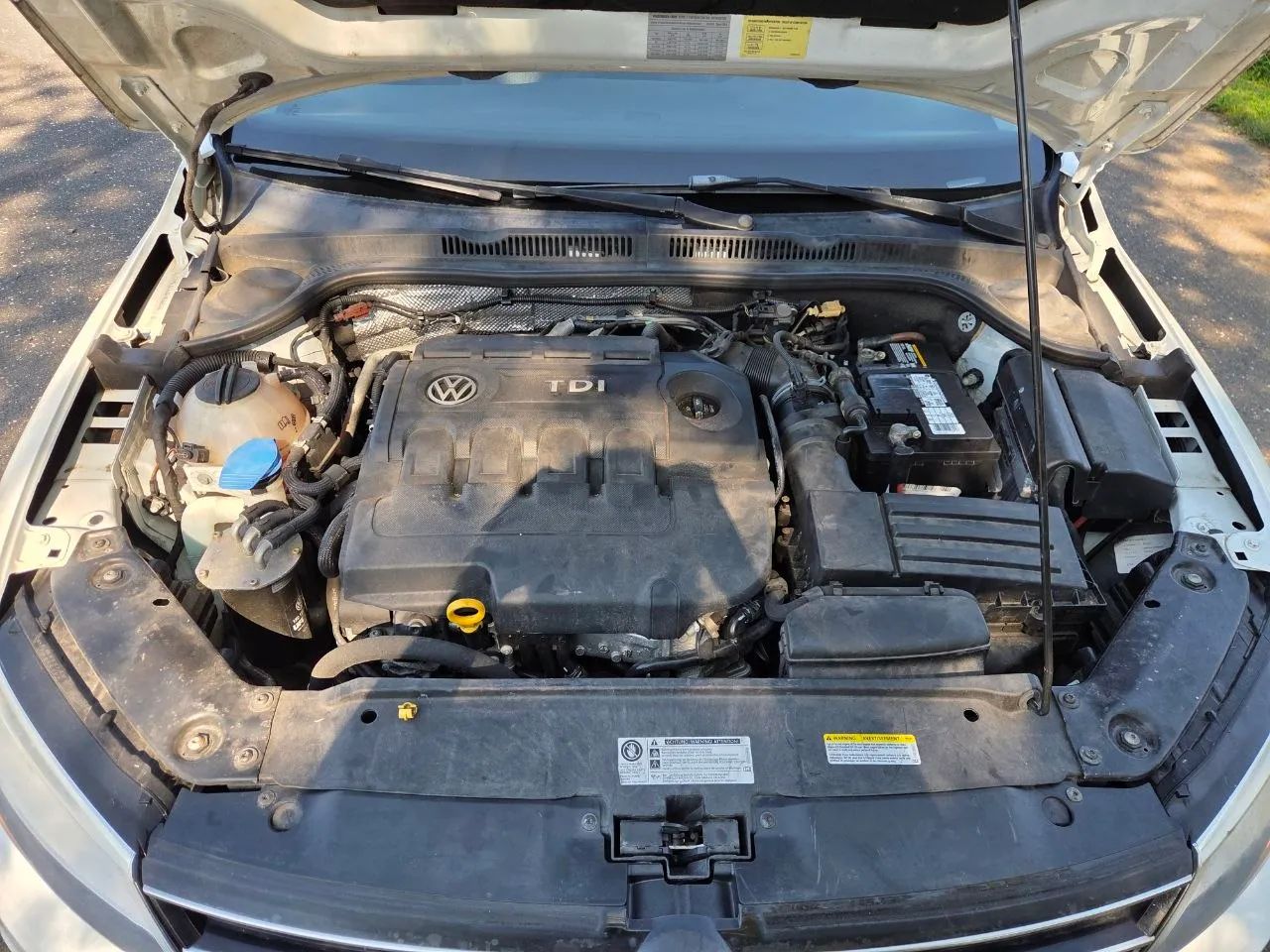 2015 Volkswagen Jetta — photo 26 of 27