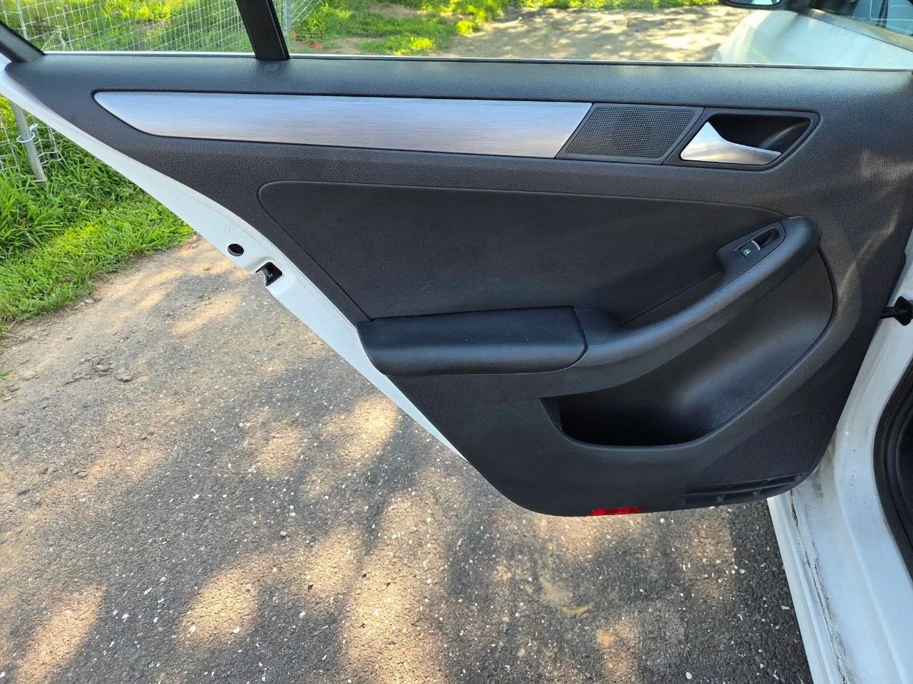 2015 Volkswagen Jetta — photo 22 of 27