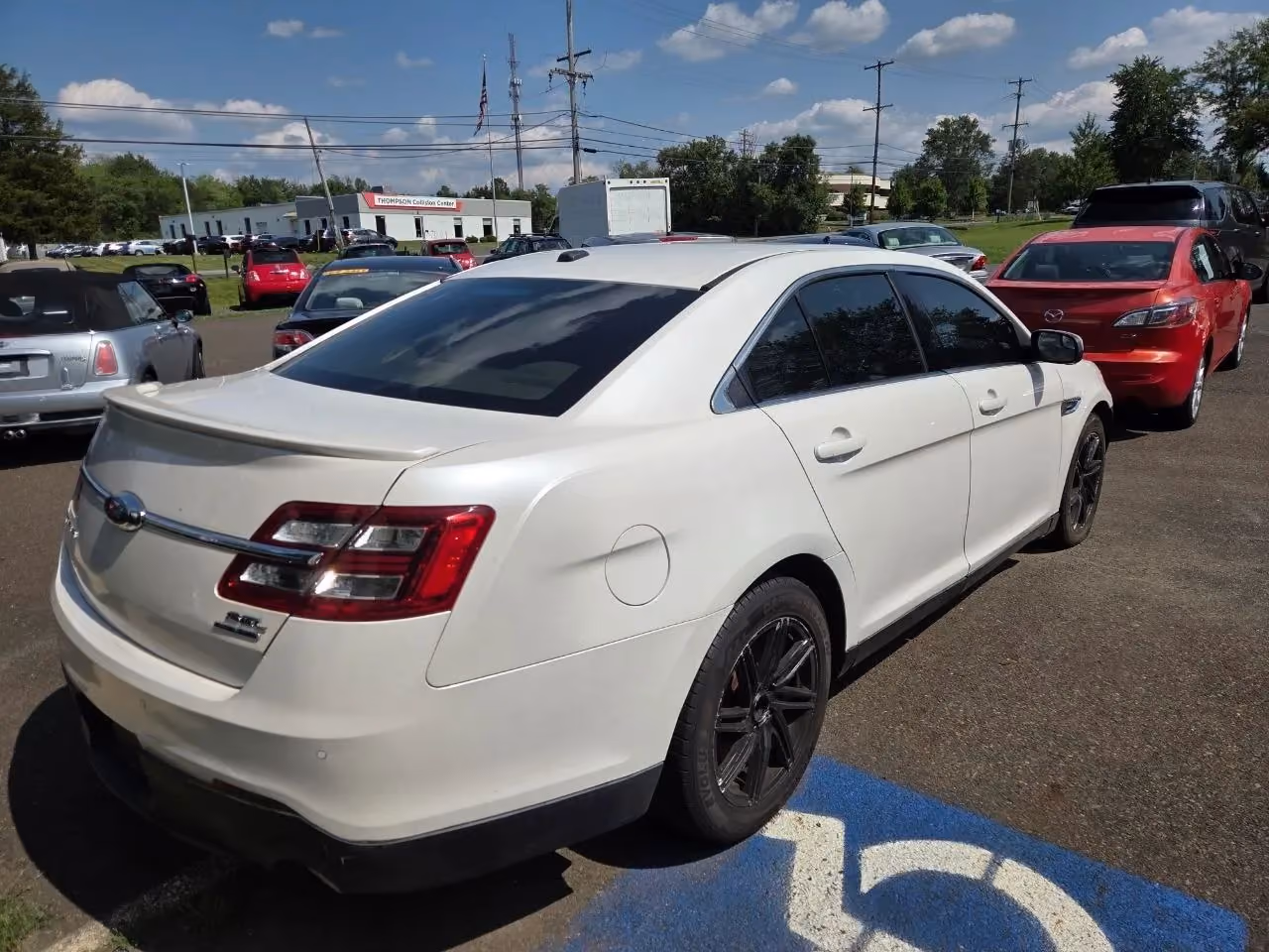 2015 Ford Taurus SEL Sedan 4D — photo 3 of 7