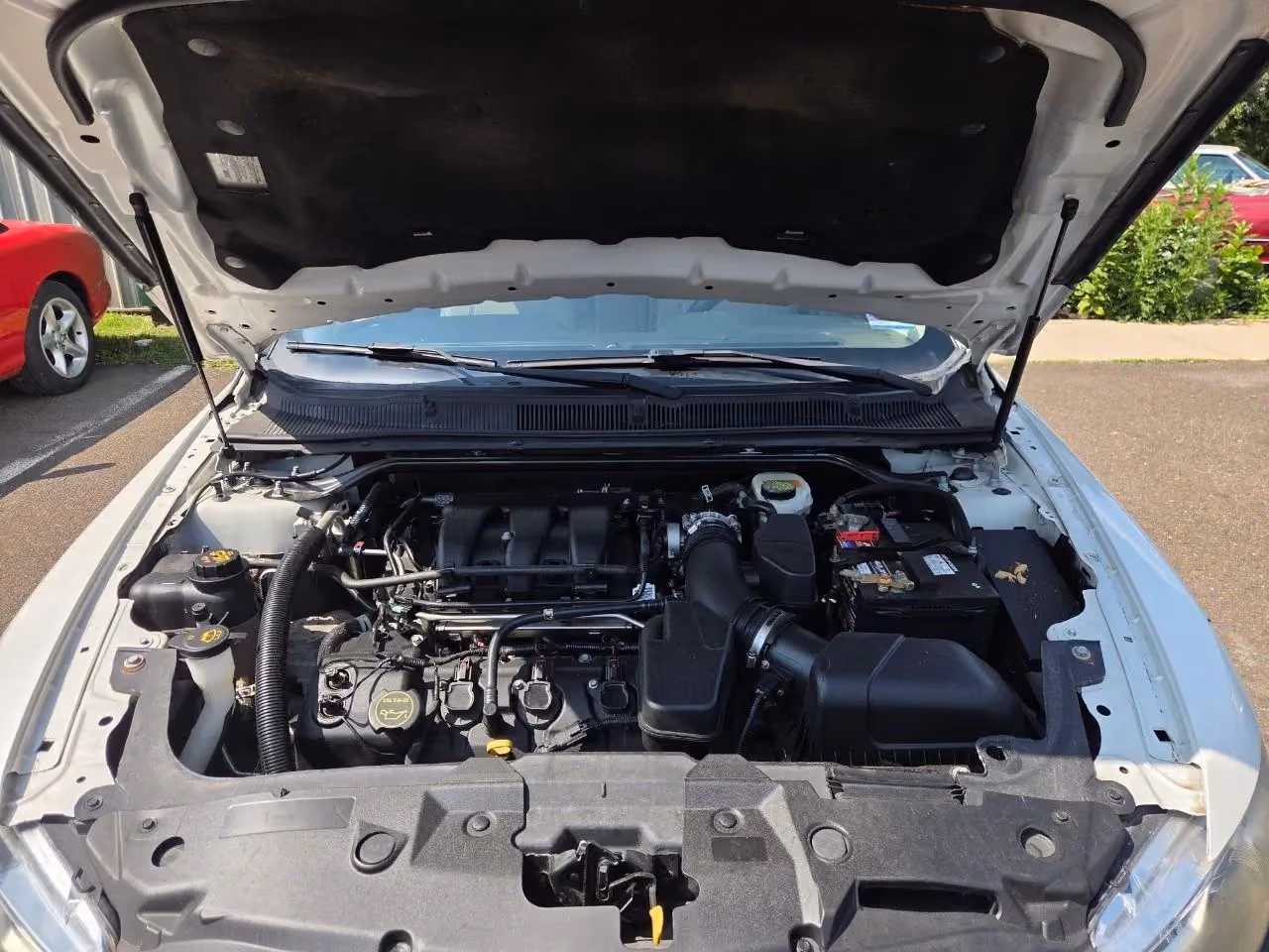 2015 Ford Taurus SEL Sedan 4D — photo 7 of 7