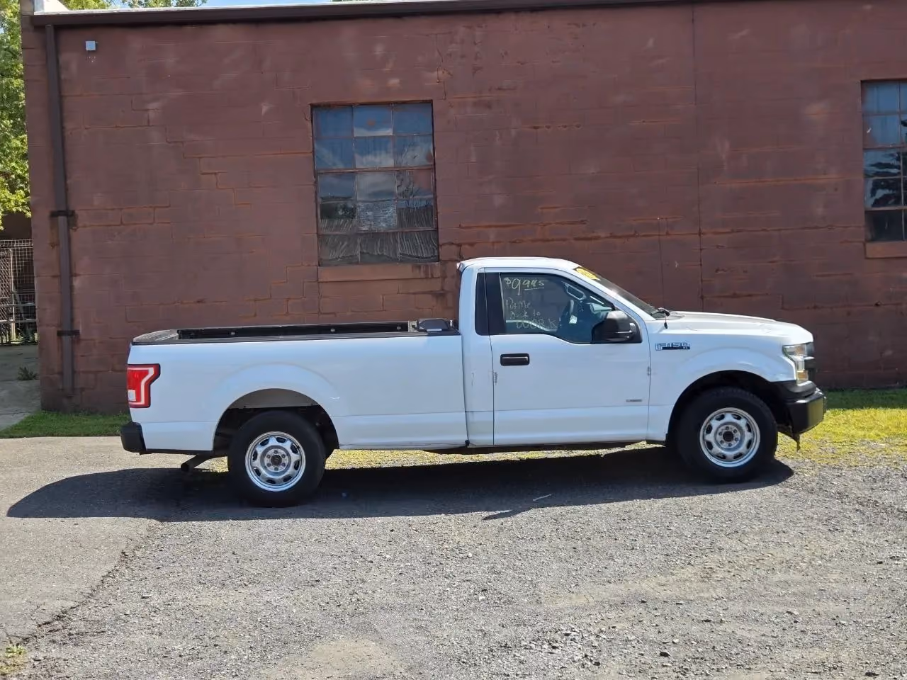 2015 Ford F150 Regular Cab XL Pickup 2D 8 ft — photo 5 of 20
