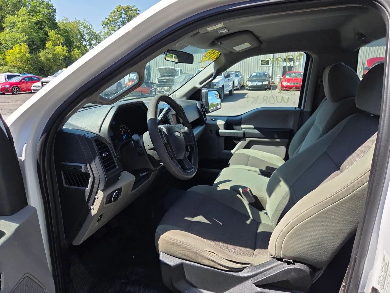 2015 Ford F150 Regular Cab XL Pickup 2D 8 ft — photo 9 of 20