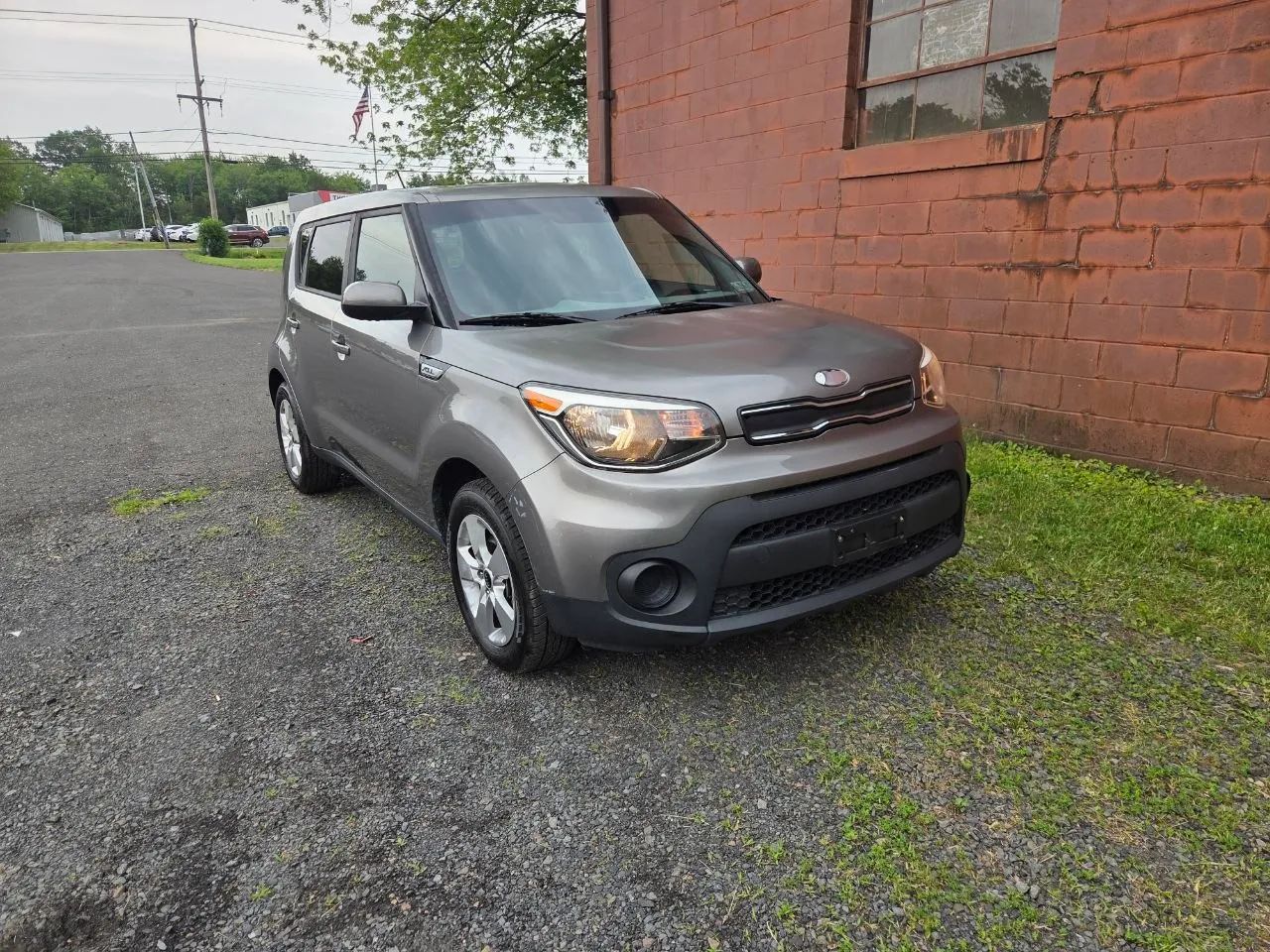 2017 Kia Soul Wagon 4D — photo 11 of 23