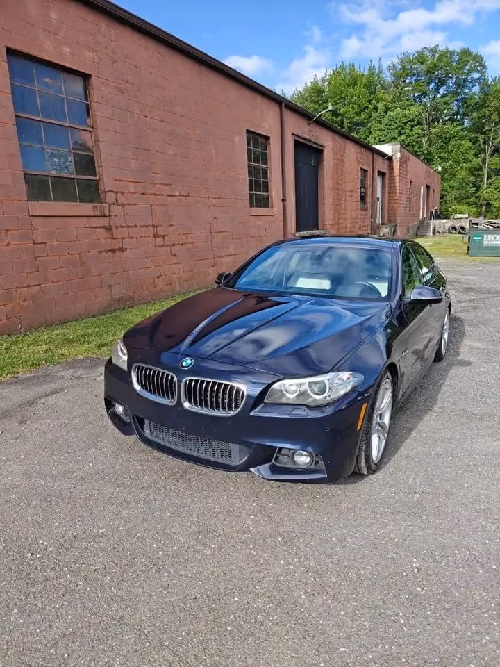 2015 BMW 5 Series 535d Sedan 4D — photo 4 of 20