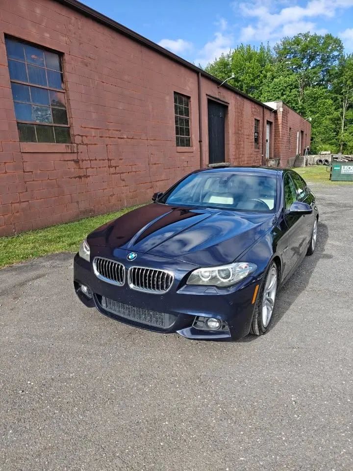 2015 BMW 5 Series 535d Sedan 4D — photo 4 of 20
