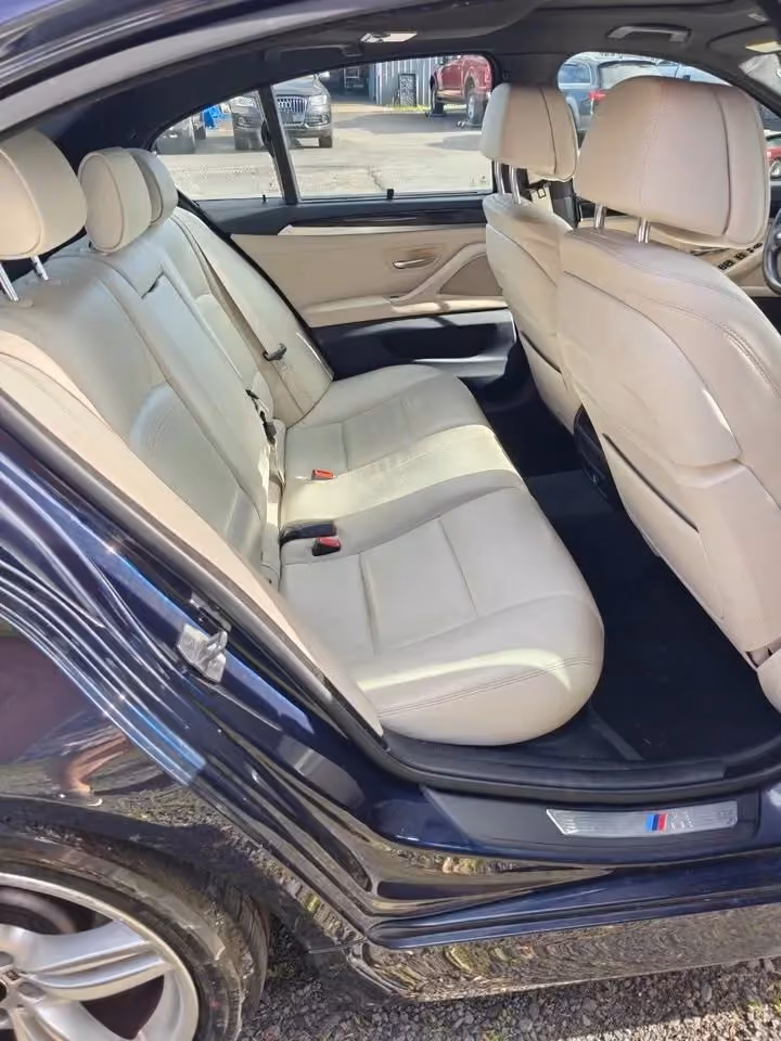 2015 BMW 5 Series 535d Sedan 4D — photo 19 of 20