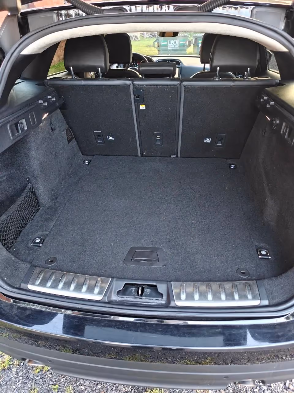 2019 Jaguar F-PACE — photo 7 of 40