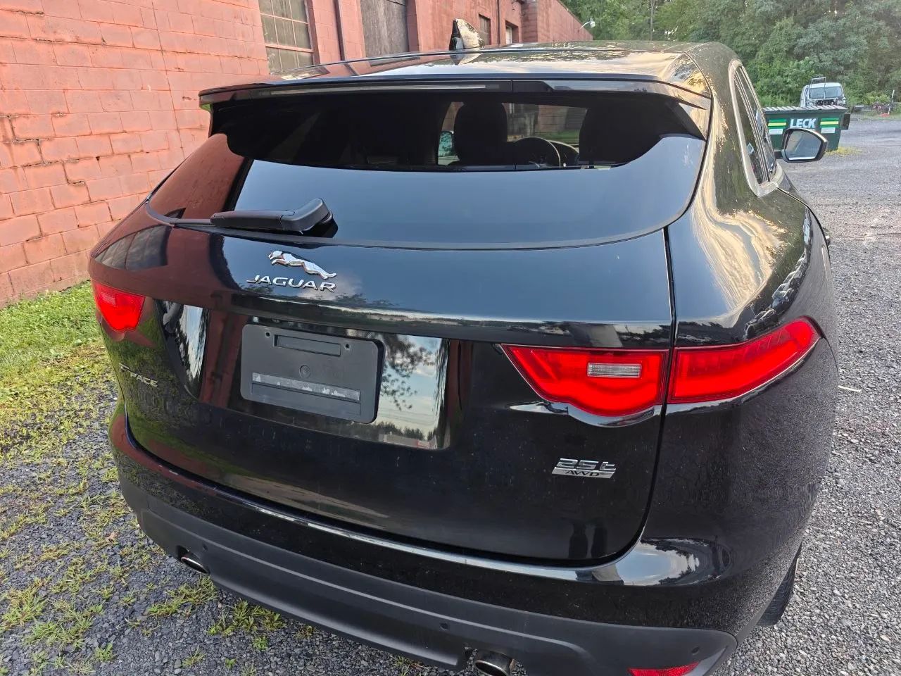 2019 Jaguar F-PACE — photo 9 of 40