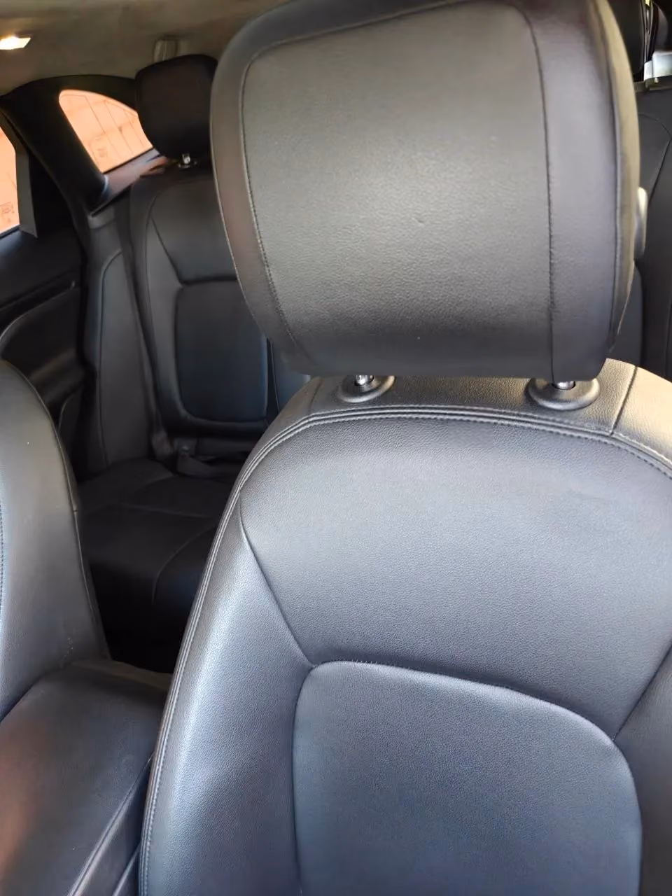 2019 Jaguar F-PACE — photo 25 of 40