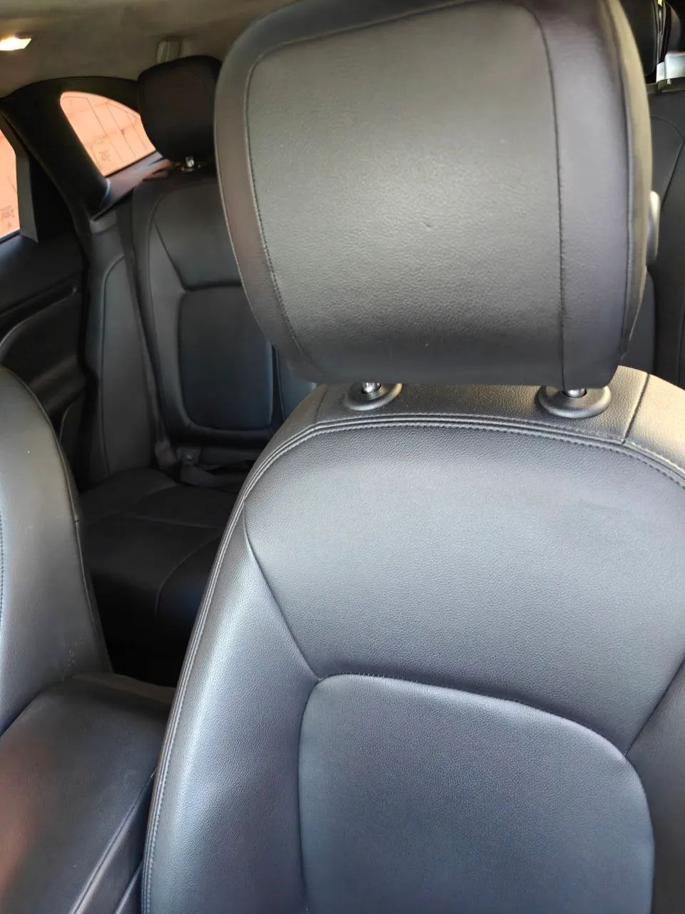 2019 Jaguar F-PACE — photo 25 of 40