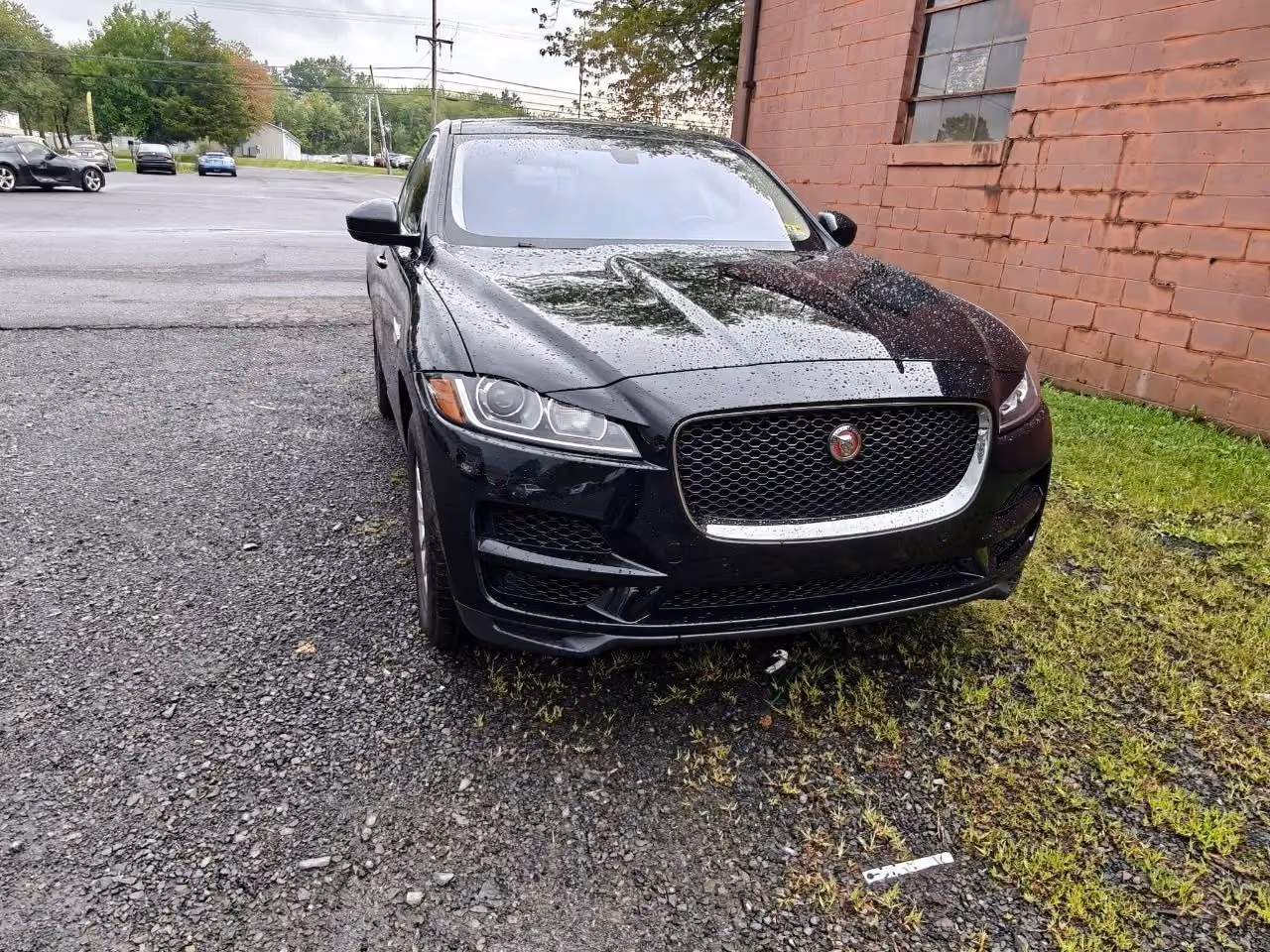 2019 Jaguar F-PACE — photo 34 of 40