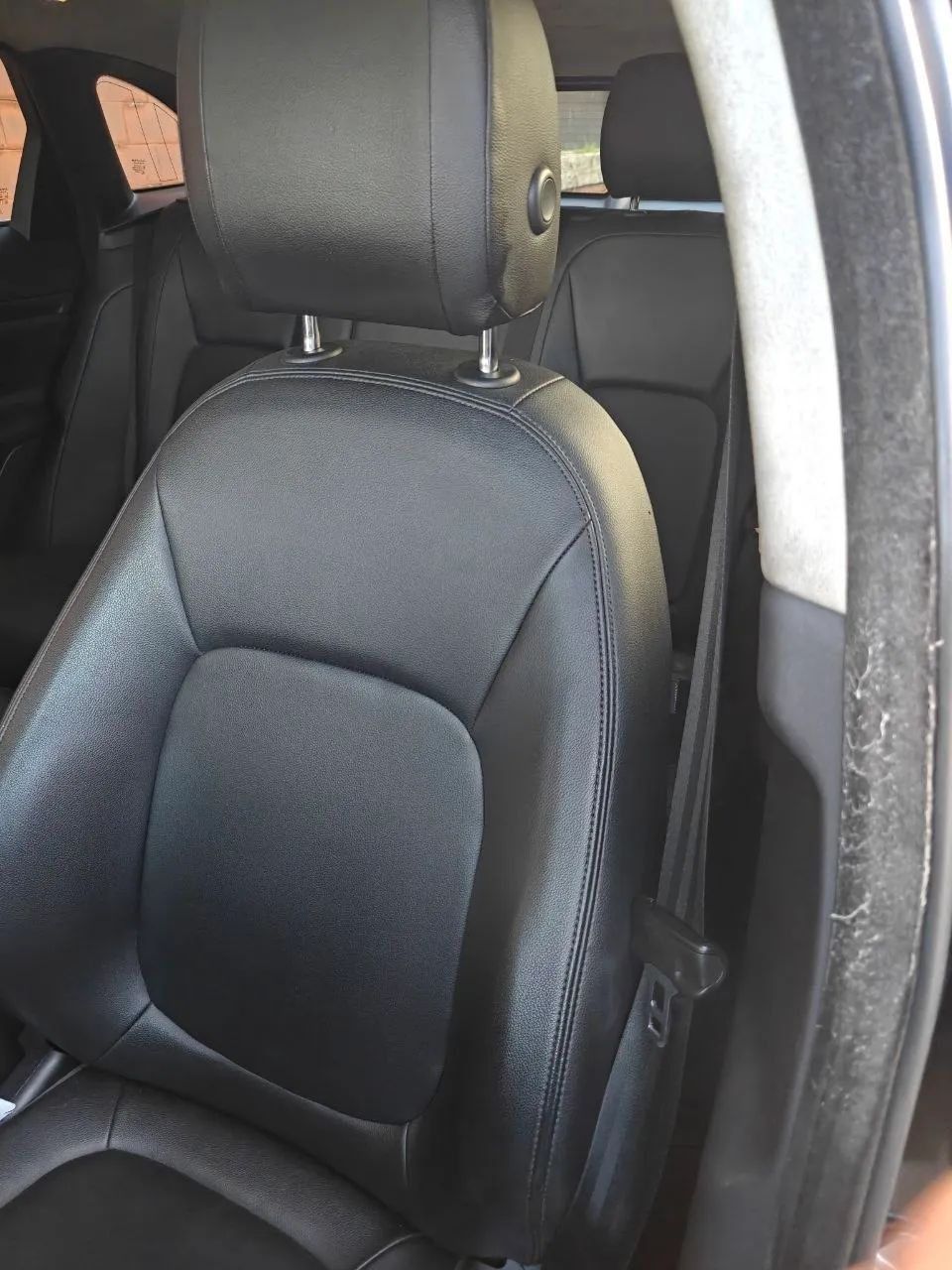 2019 Jaguar F-PACE — photo 29 of 40