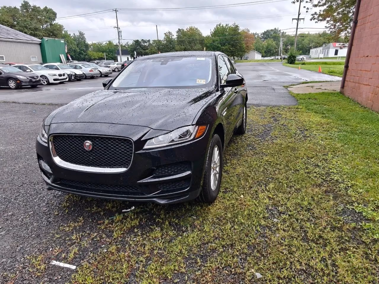 2019 Jaguar F-PACE — photo 31 of 40