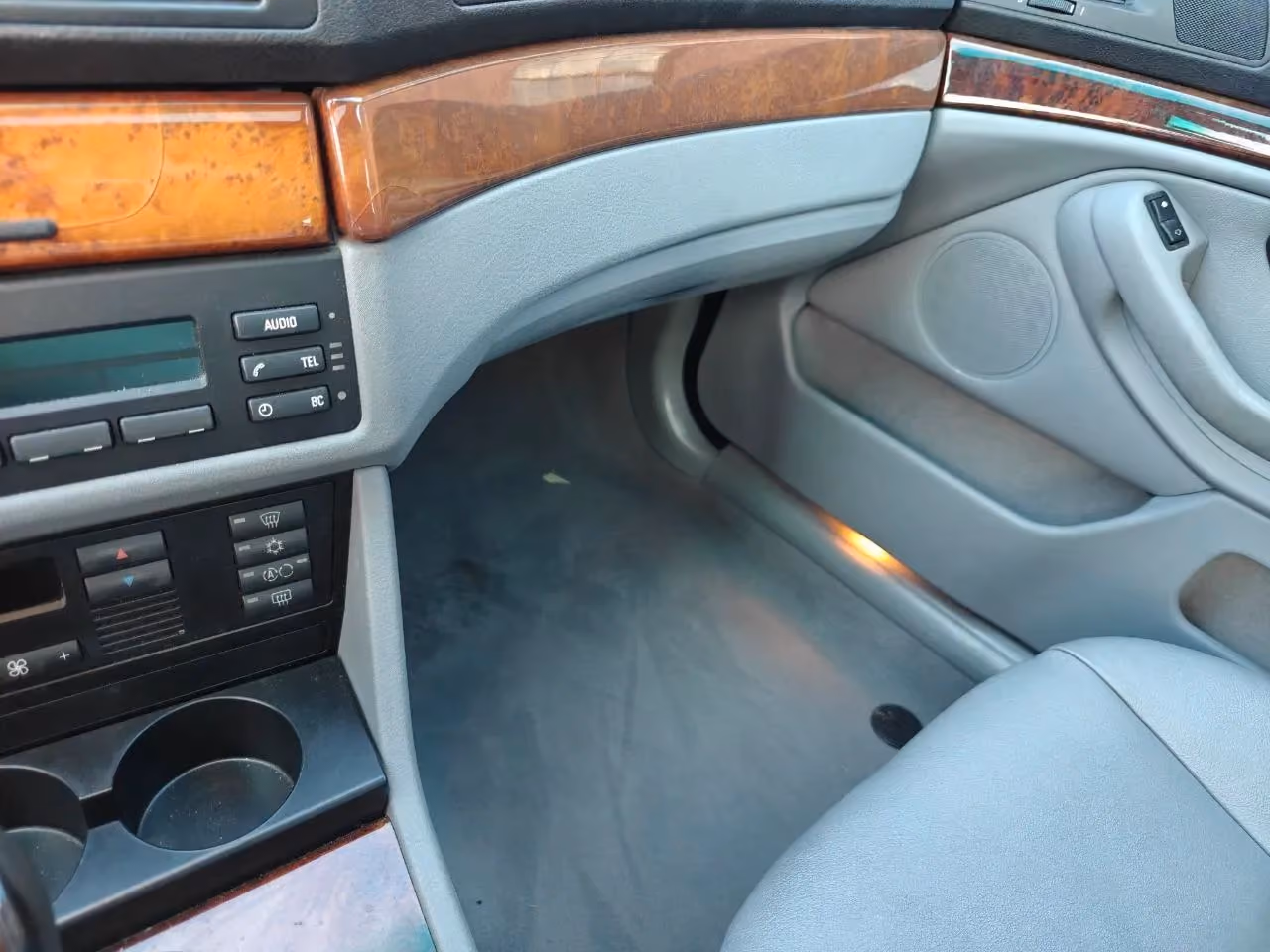 2003 BMW 5 Series — photo 30 of 40