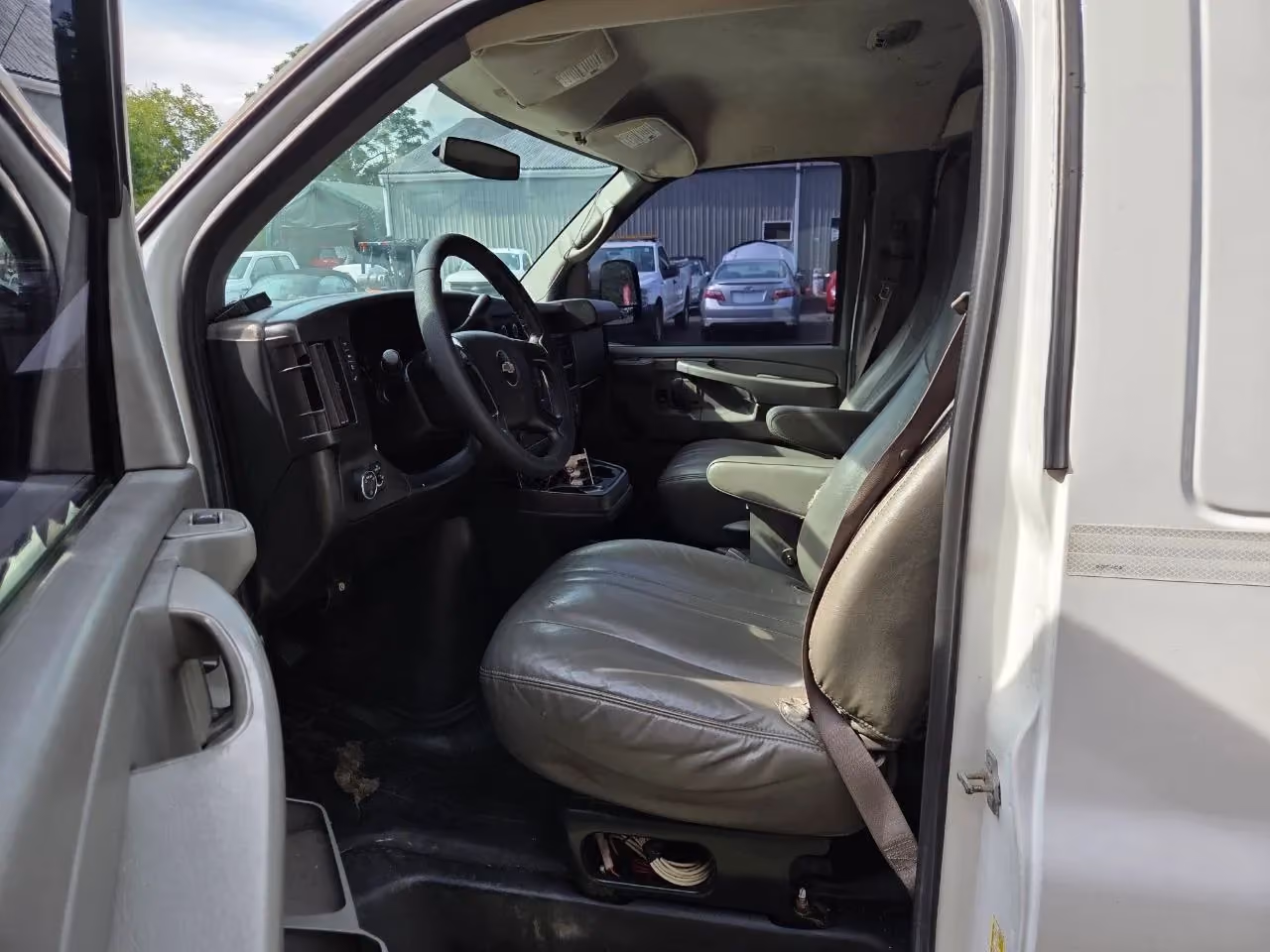 2013 Chevrolet Express 1500 Cargo — photo 10 of 16
