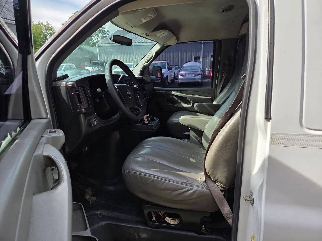 2013 Chevrolet Express 1500 Cargo — photo 10 of 16