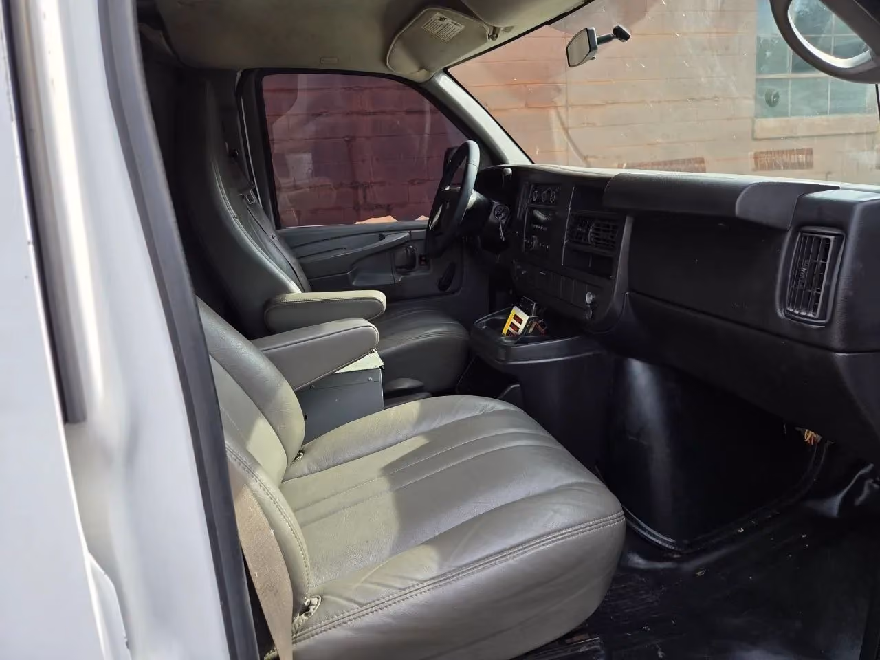 2013 Chevrolet Express 1500 Cargo — photo 11 of 16