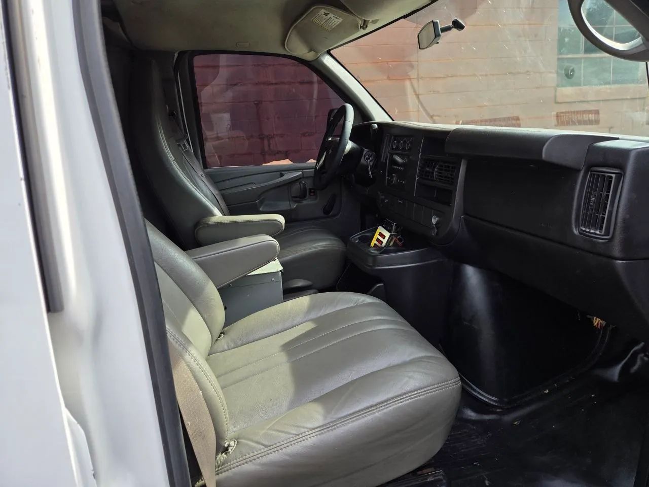2013 Chevrolet Express 1500 Cargo — photo 11 of 16