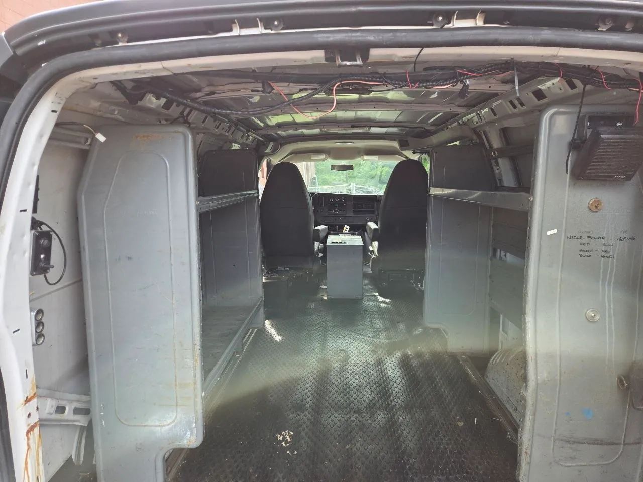 2013 Chevrolet Express 1500 Cargo — photo 14 of 16