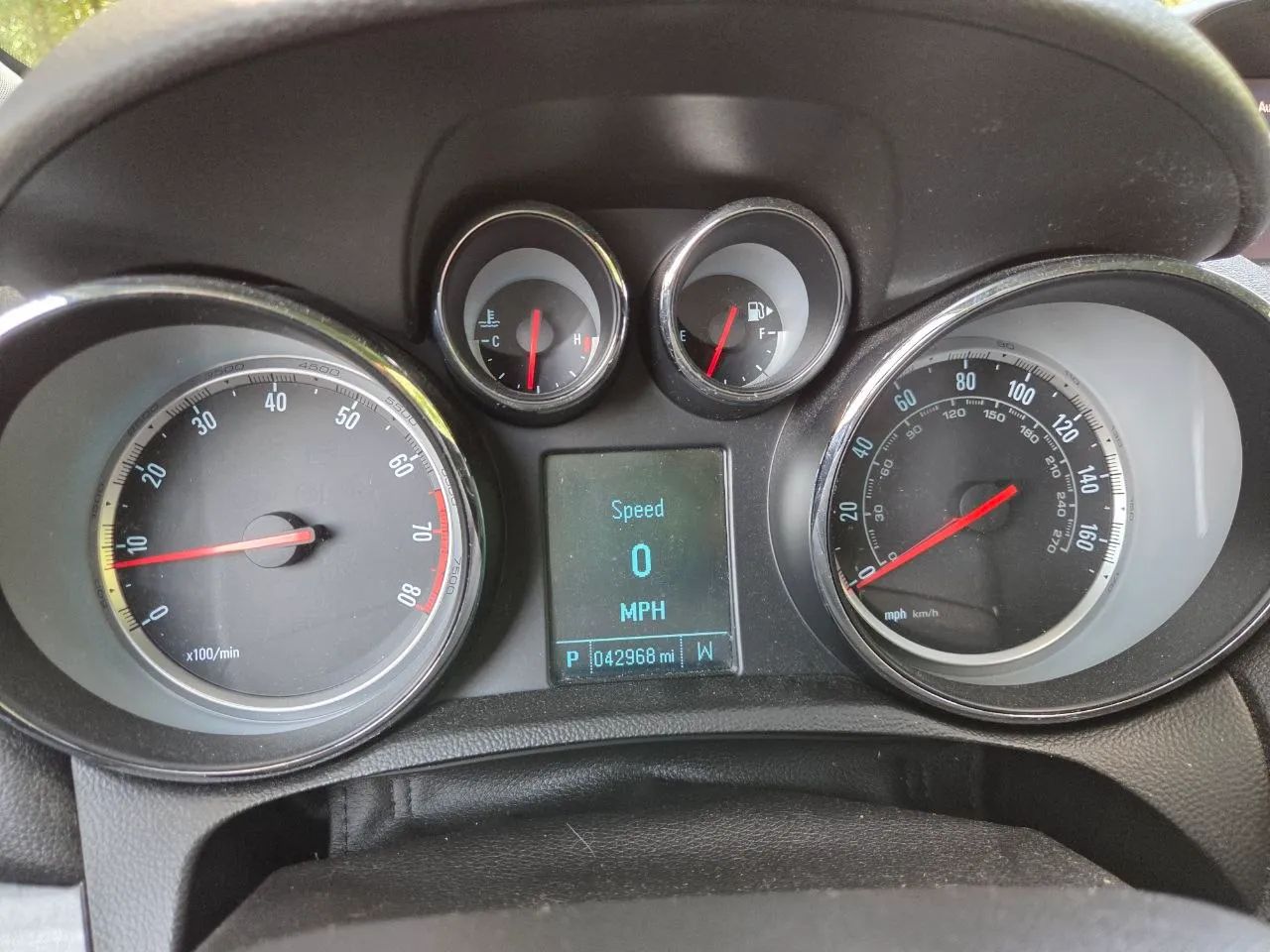 2015 Buick Encore Sport Utility — photo 38 of 40