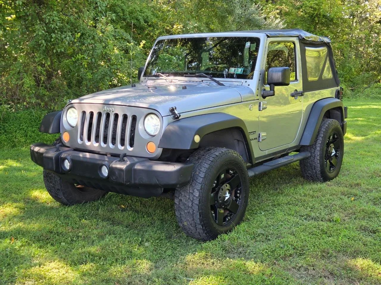 2013 Jeep Wrangler — photo 1 of 28