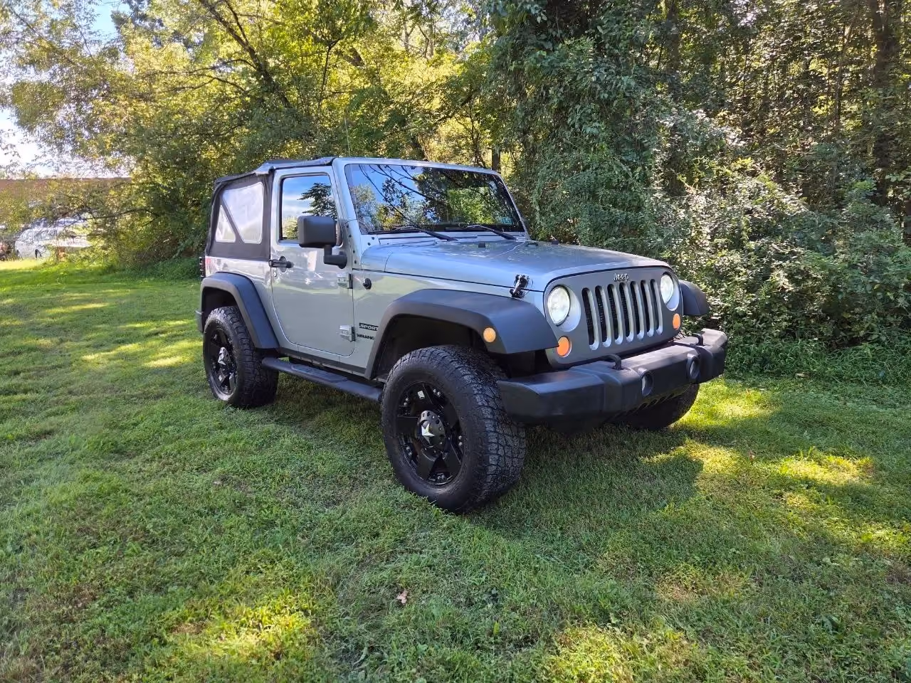 2013 Jeep Wrangler — photo 6 of 28