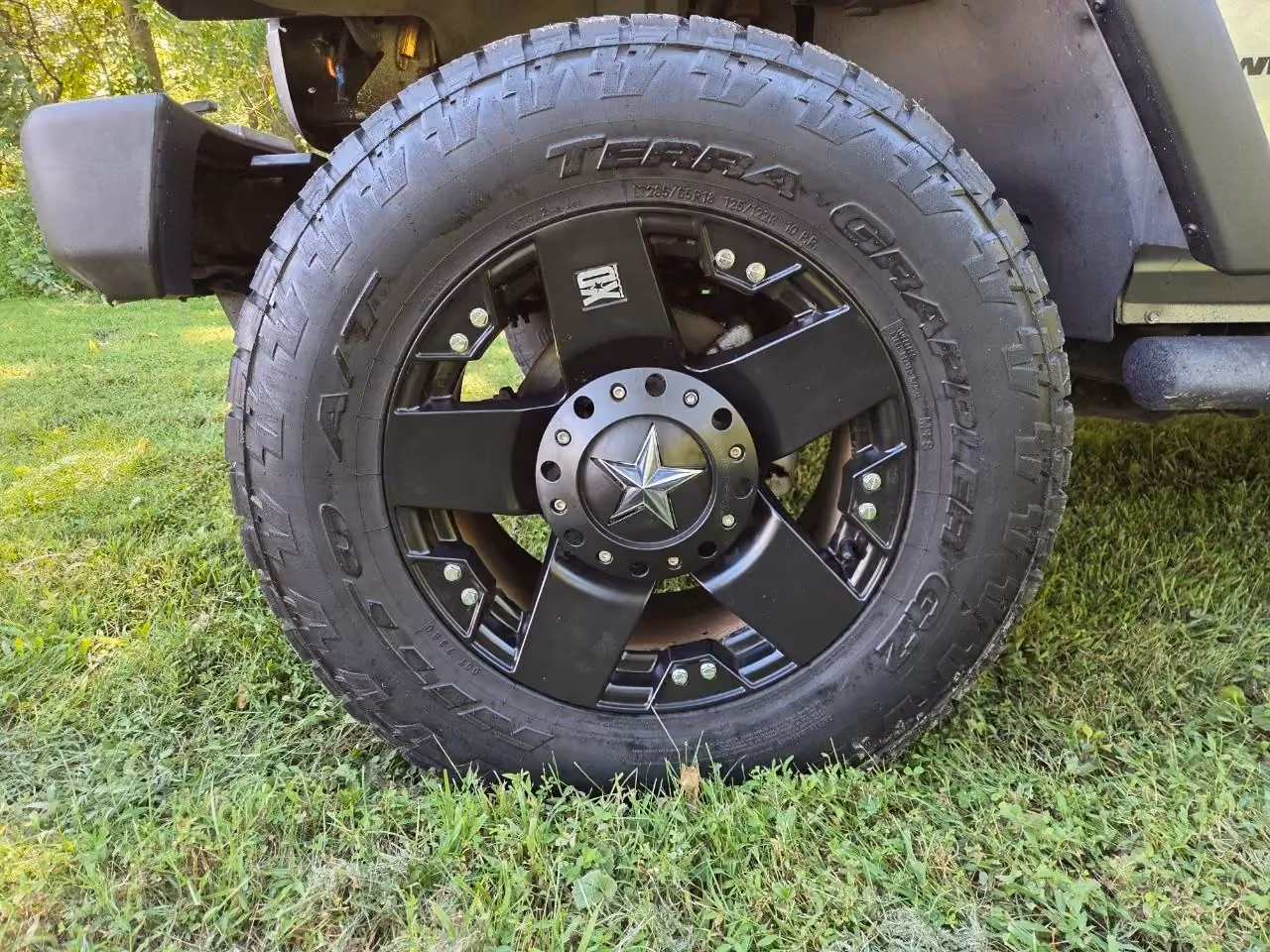 2013 Jeep Wrangler — photo 17 of 28