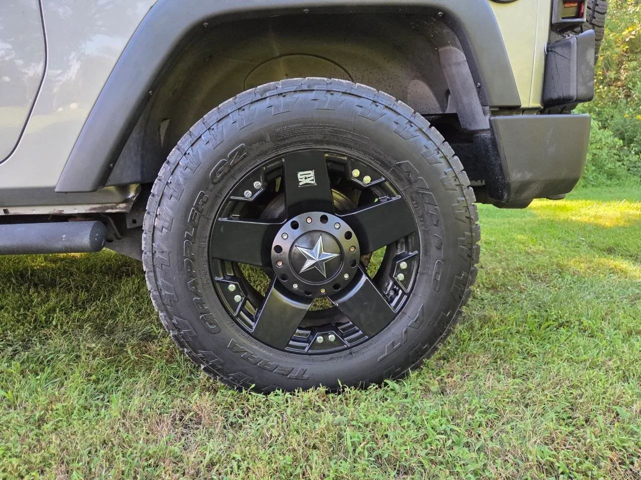 2013 Jeep Wrangler — photo 15 of 28