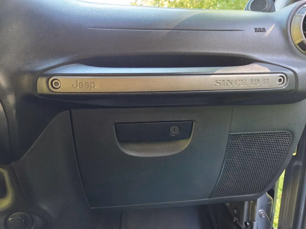 2013 Jeep Wrangler — photo 23 of 28