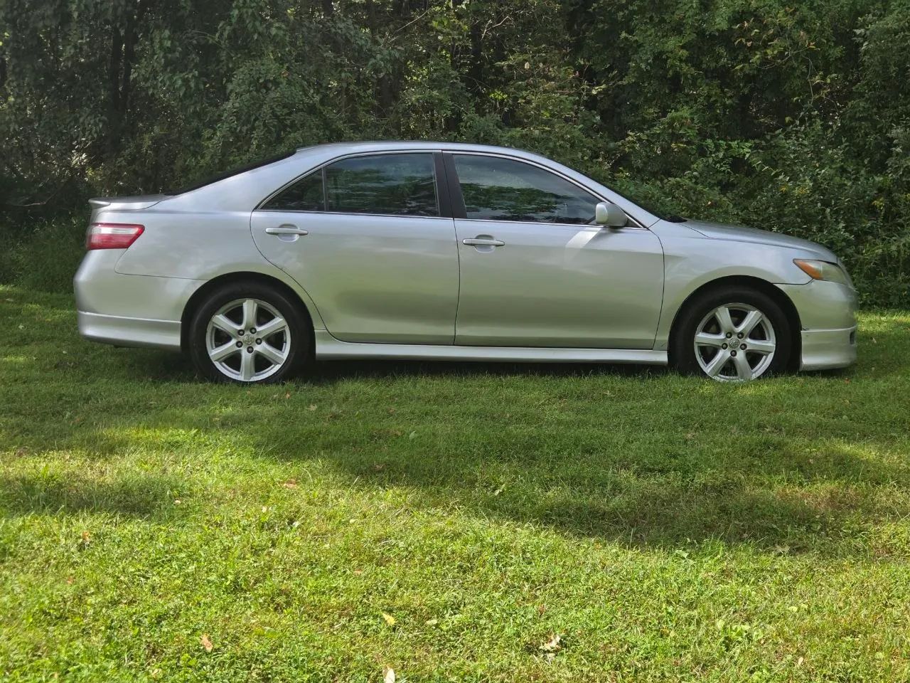 2008 Toyota Camry SE Sedan 4D — photo 1 of 33
