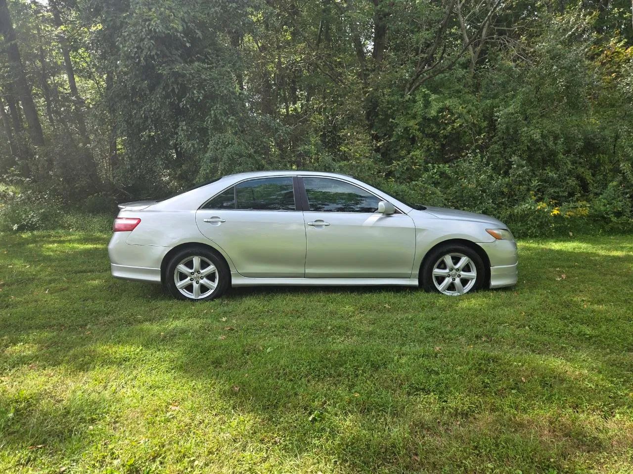 2008 Toyota Camry SE Sedan 4D — photo 3 of 33