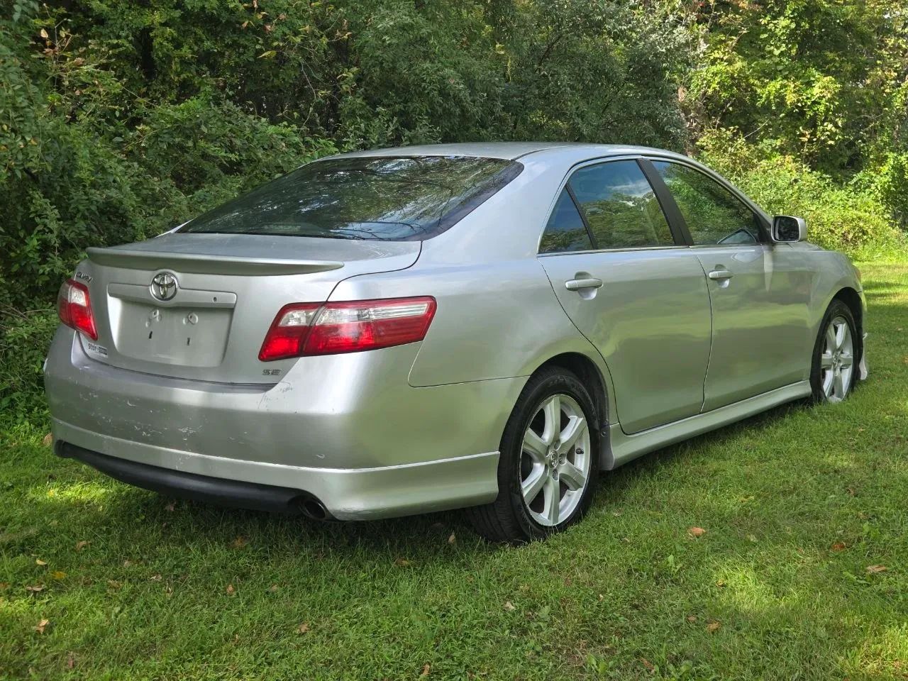 2008 Toyota Camry SE Sedan 4D — photo 9 of 33