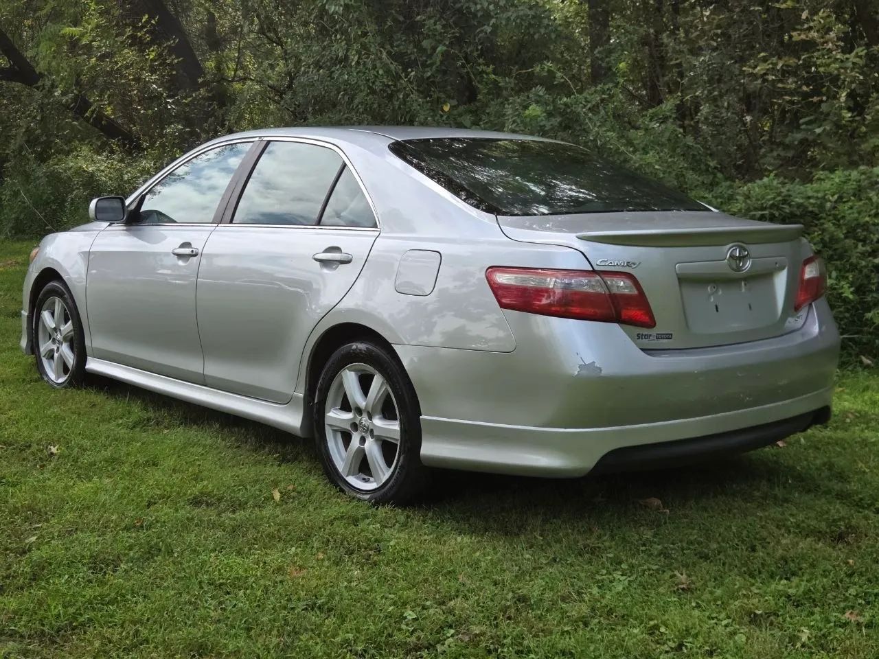 2008 Toyota Camry SE Sedan 4D — photo 13 of 33