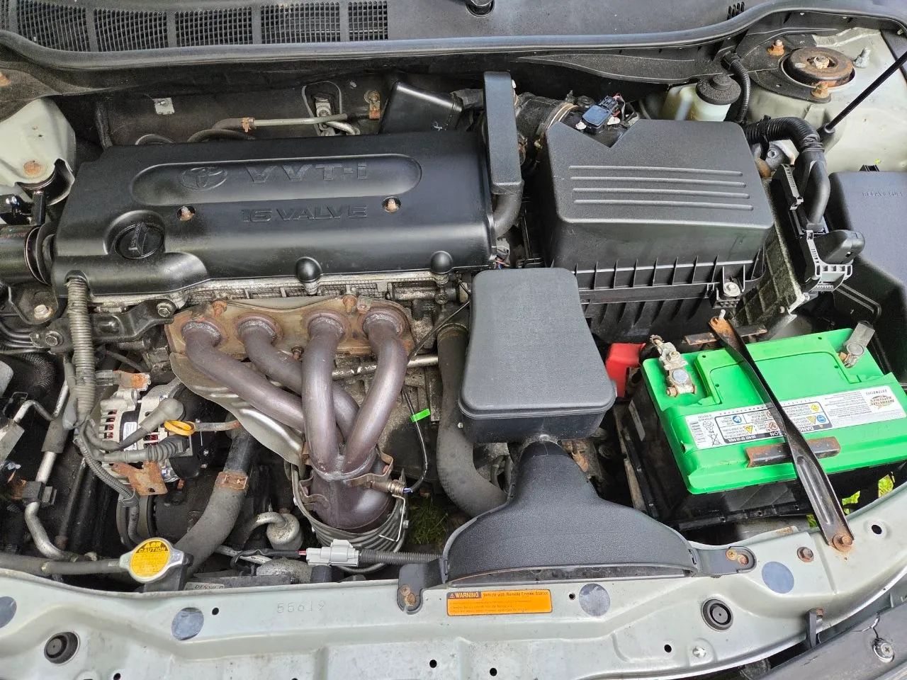 2008 Toyota Camry SE Sedan 4D — photo 18 of 33