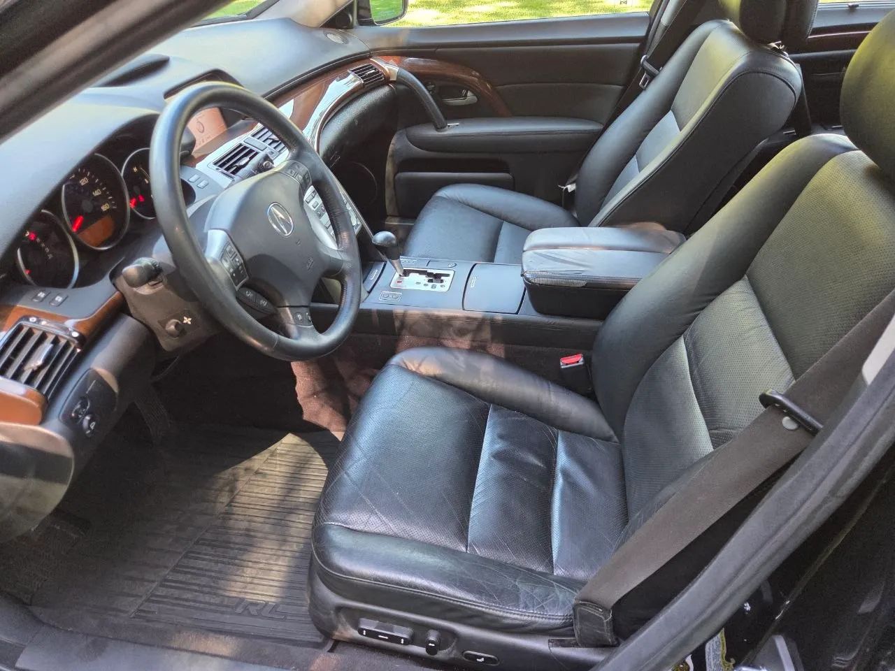 2008 Acura RL — photo 17 of 31
