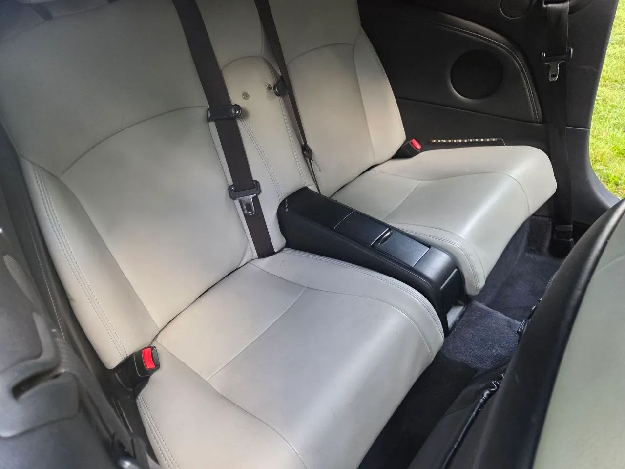 2011 Lexus IS — photo 25 of 26