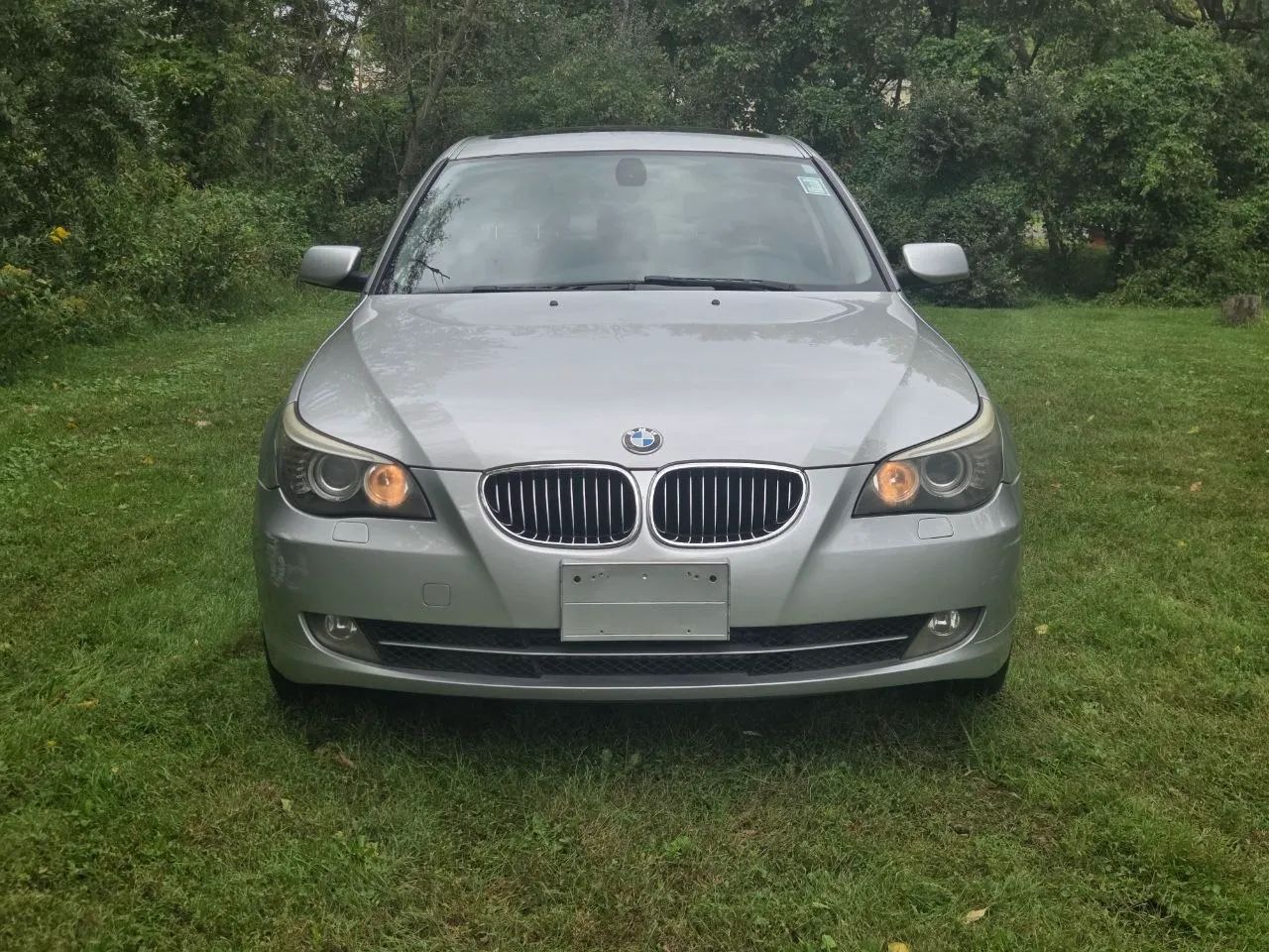 2010 BMW 5 Series — photo 13 of 30