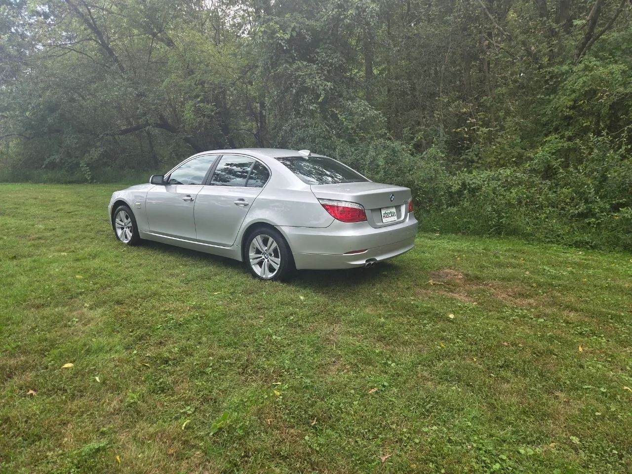 2010 BMW 5 Series — photo 15 of 30