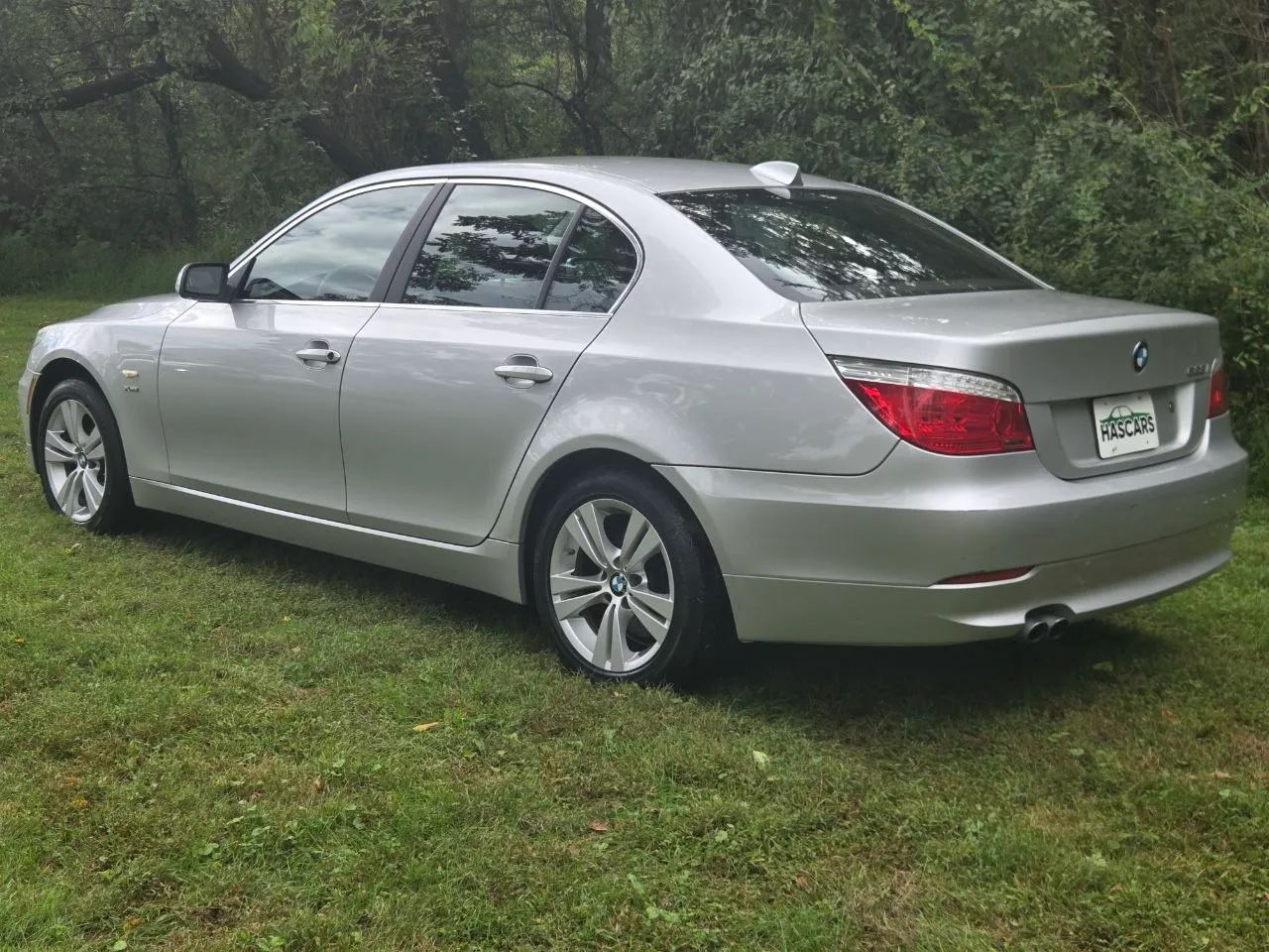 2010 BMW 5 Series — photo 14 of 30
