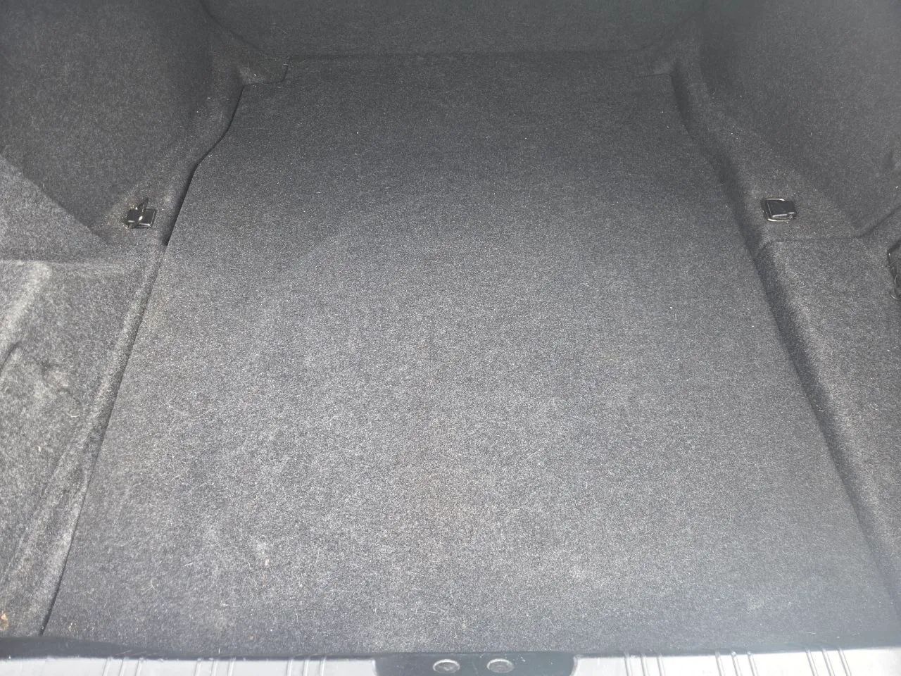 2010 BMW 5 Series — photo 29 of 30