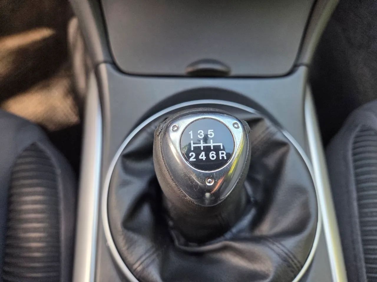 2004 MAZDA RX-8 — photo 28 of 37