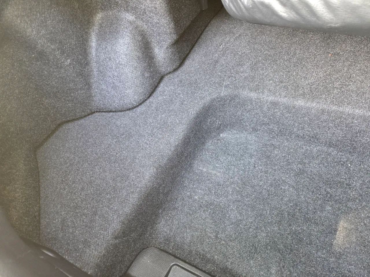 2004 MAZDA RX-8 — photo 31 of 37